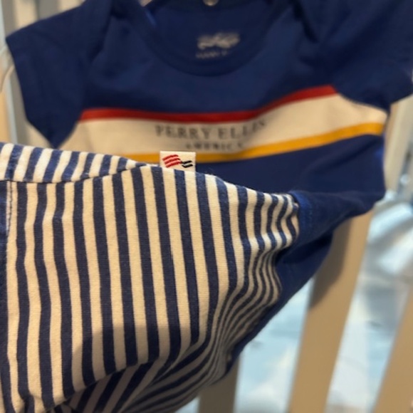 Perry Ellis America baby Romper - 9 Months - Picture 4 of 6